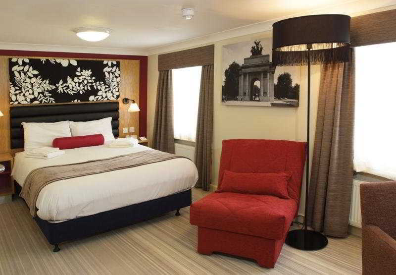 Astors Belgravia Bed and breakfast
